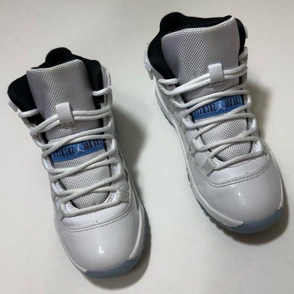 Nike Air Jordan 11 Retro “Legend Blue” Sneakers - Little Kids Size 13.5 - Picture 2 of 16